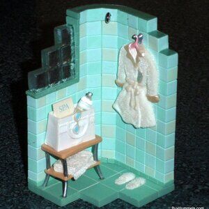 2007 Spa Day Barbie Holiday Collectible Hallmark Keepsake Christmas Ornament